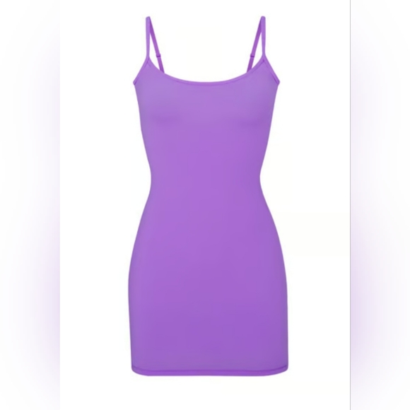 SKIMS Dresses & Skirts - SKIMS Fits Everybody Slip Dress